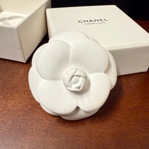 Chanel White Camelia ceramic